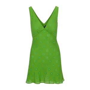 Réalisation Par The Lourdes dress Moss Broderie
